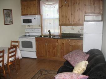 Sea Breeze Inn Хайанис Порт Стая снимка